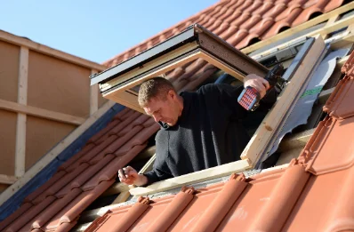 Pose de fenêtres de toit Velux à Azolette